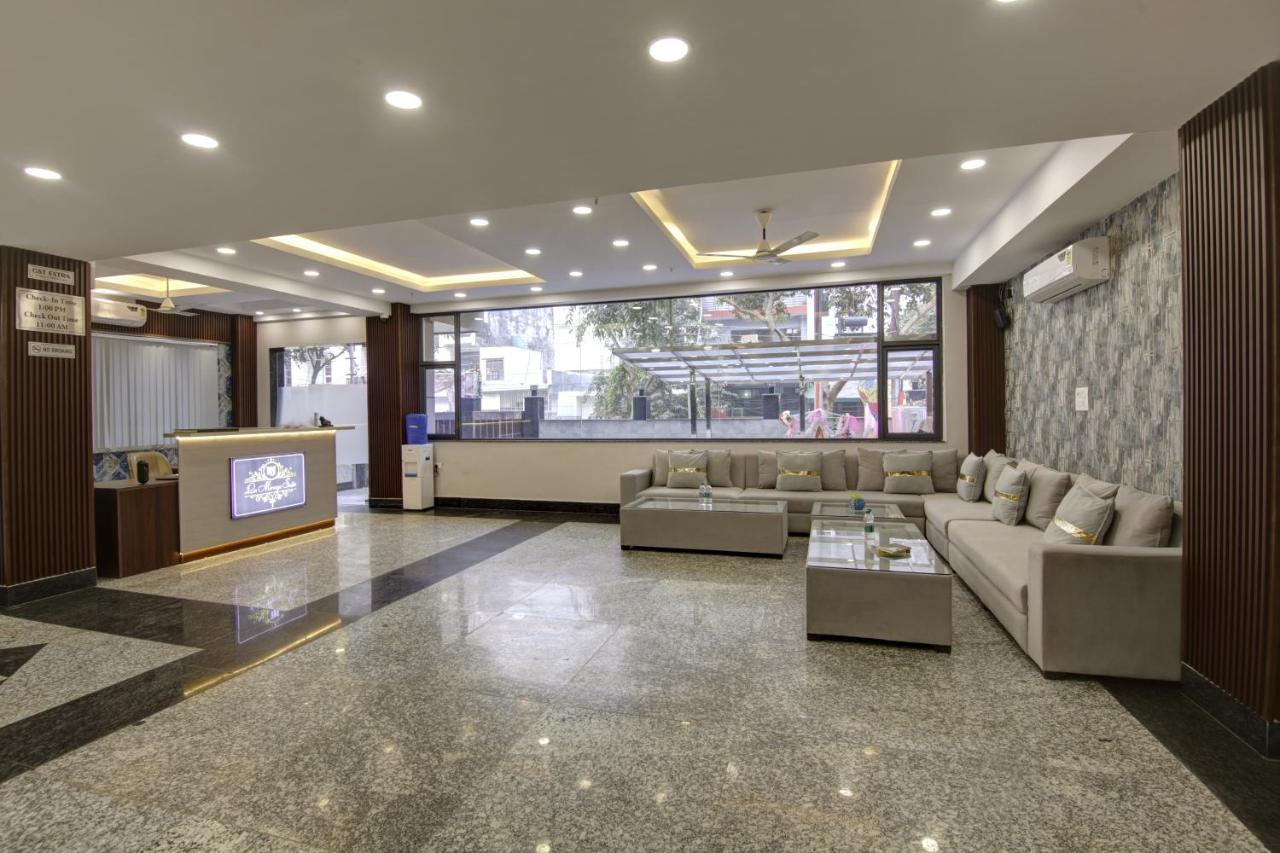 Hotel La Mirage Noida Exterior foto